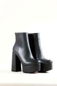 033 Negro